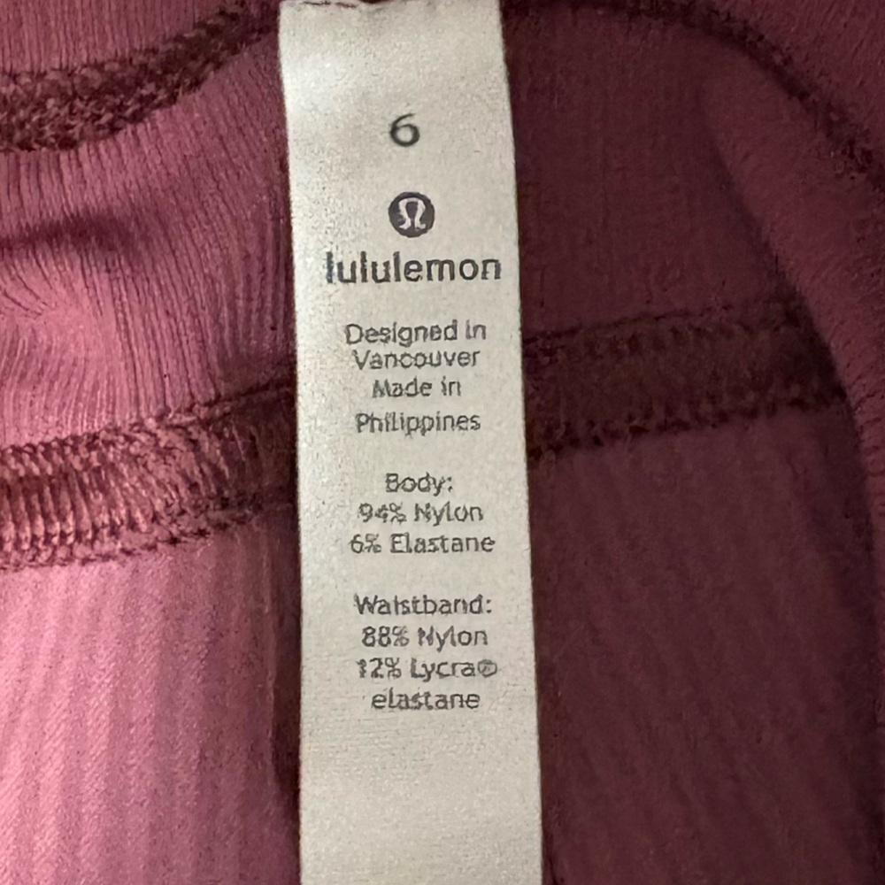 Lululemon Studio Crops - Picture 5 of 5